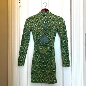 CUTE green dress perfect for St. Paddy’s Day! 🍀